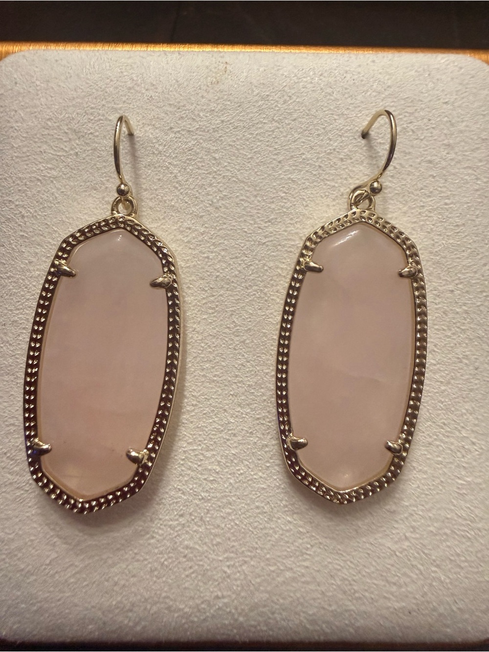Kendra Scott Elle Rose quartz.
